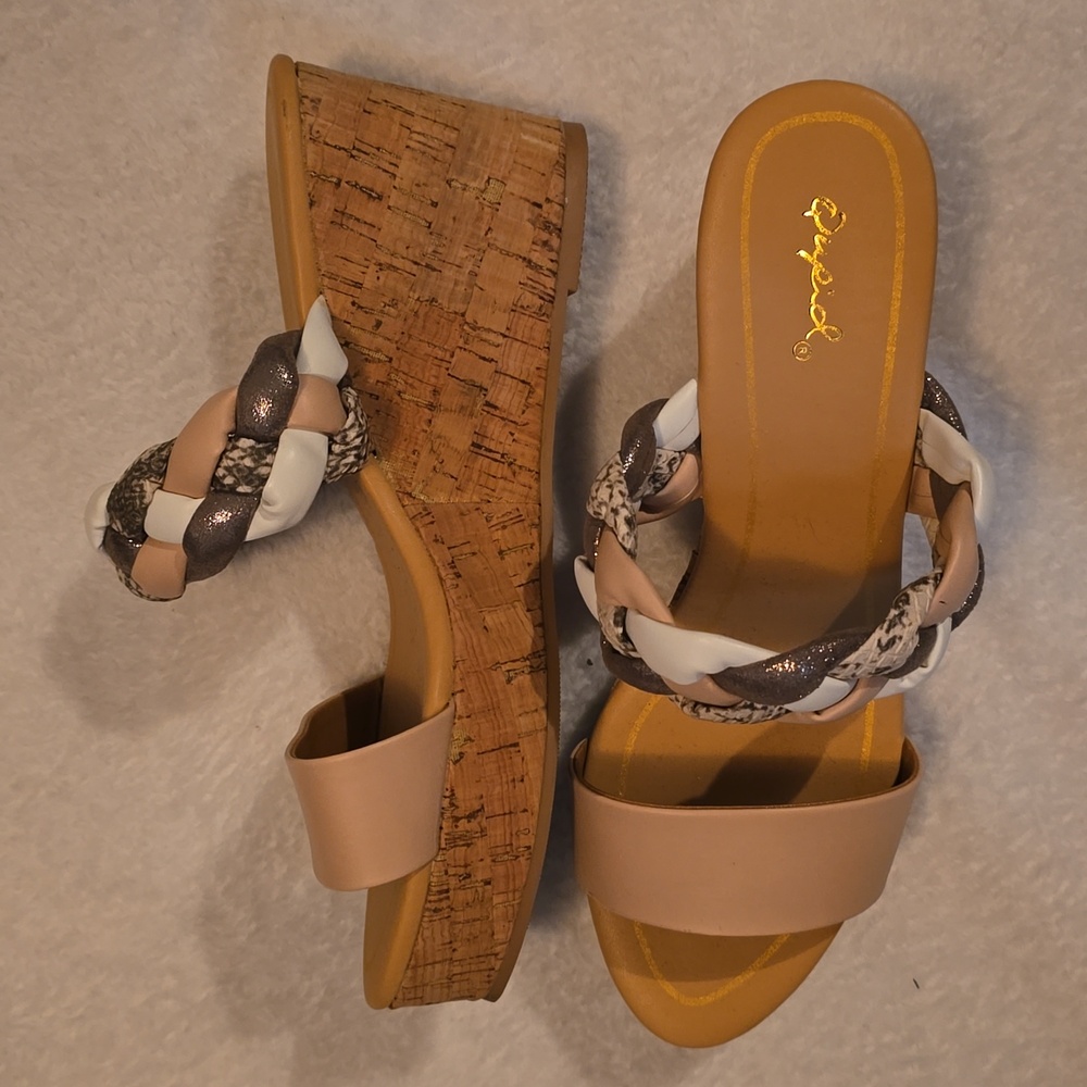 Qupid Wedge Sandals Women's US8 UK5 EUR39